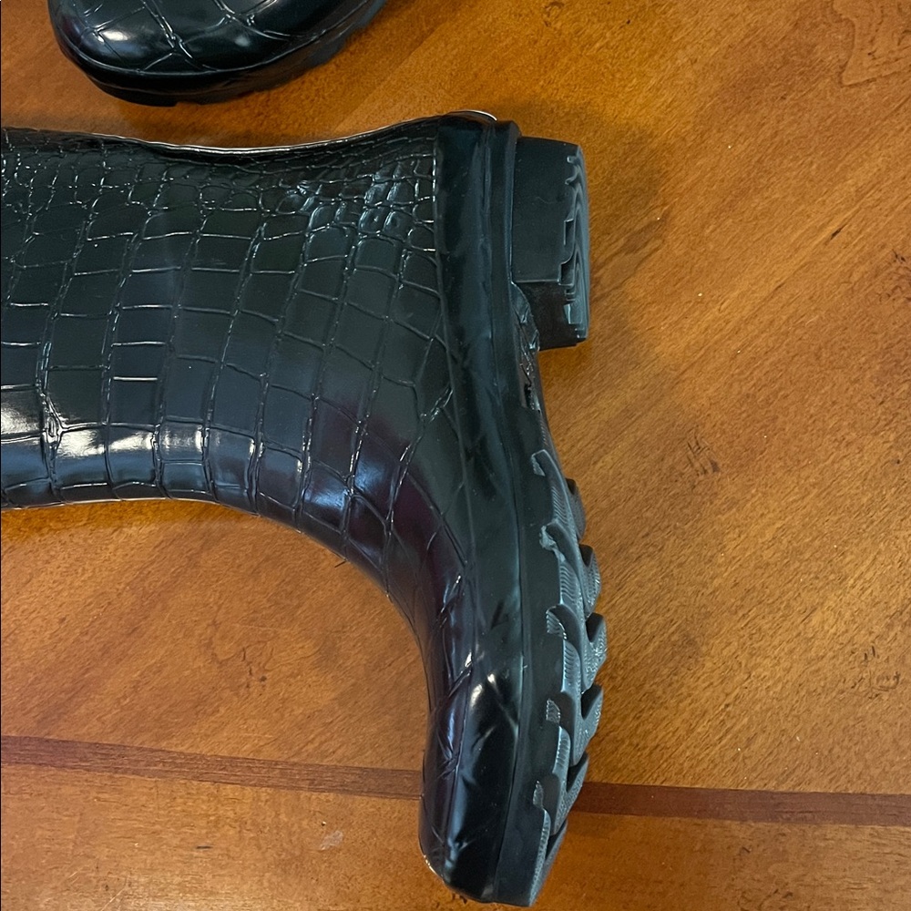 Henri Bendel tall rain boots new - Picture 6 of 9
